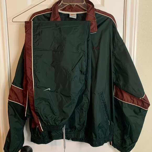 COPY - Nike windsuit with Pants - Picture 12 of 15